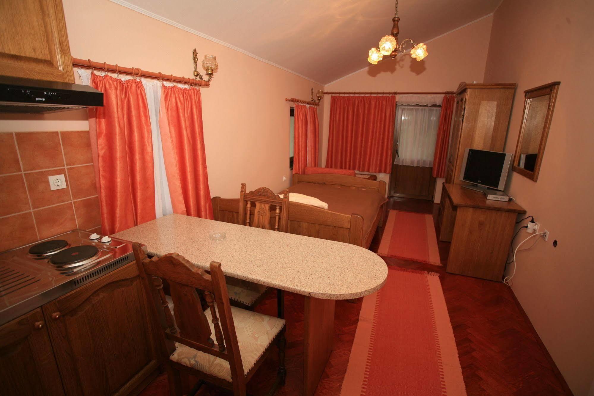 Apartments Vrata Baranje Bilje Exterior foto